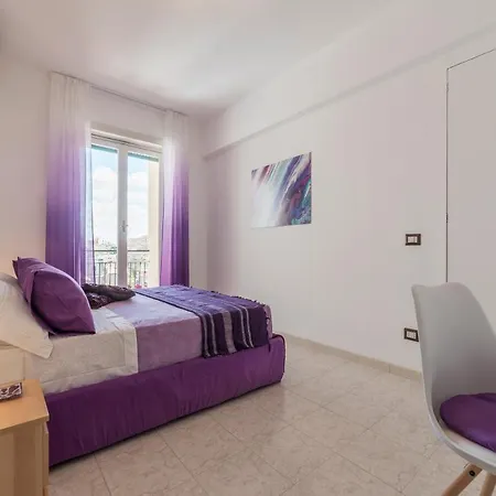 San Giovanni With Balcony Apartment *