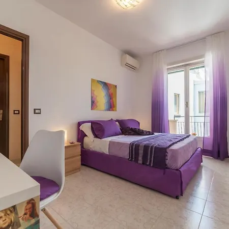 San Giovanni With Balcony Apartment