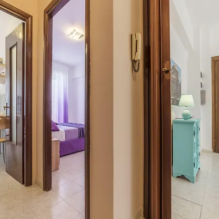 Lägenhet Guesthost - San Giovanni With Balcony *